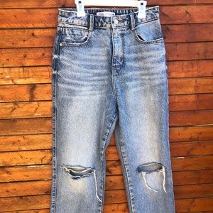 Zara women’s jeans- mom fit.  Size 4